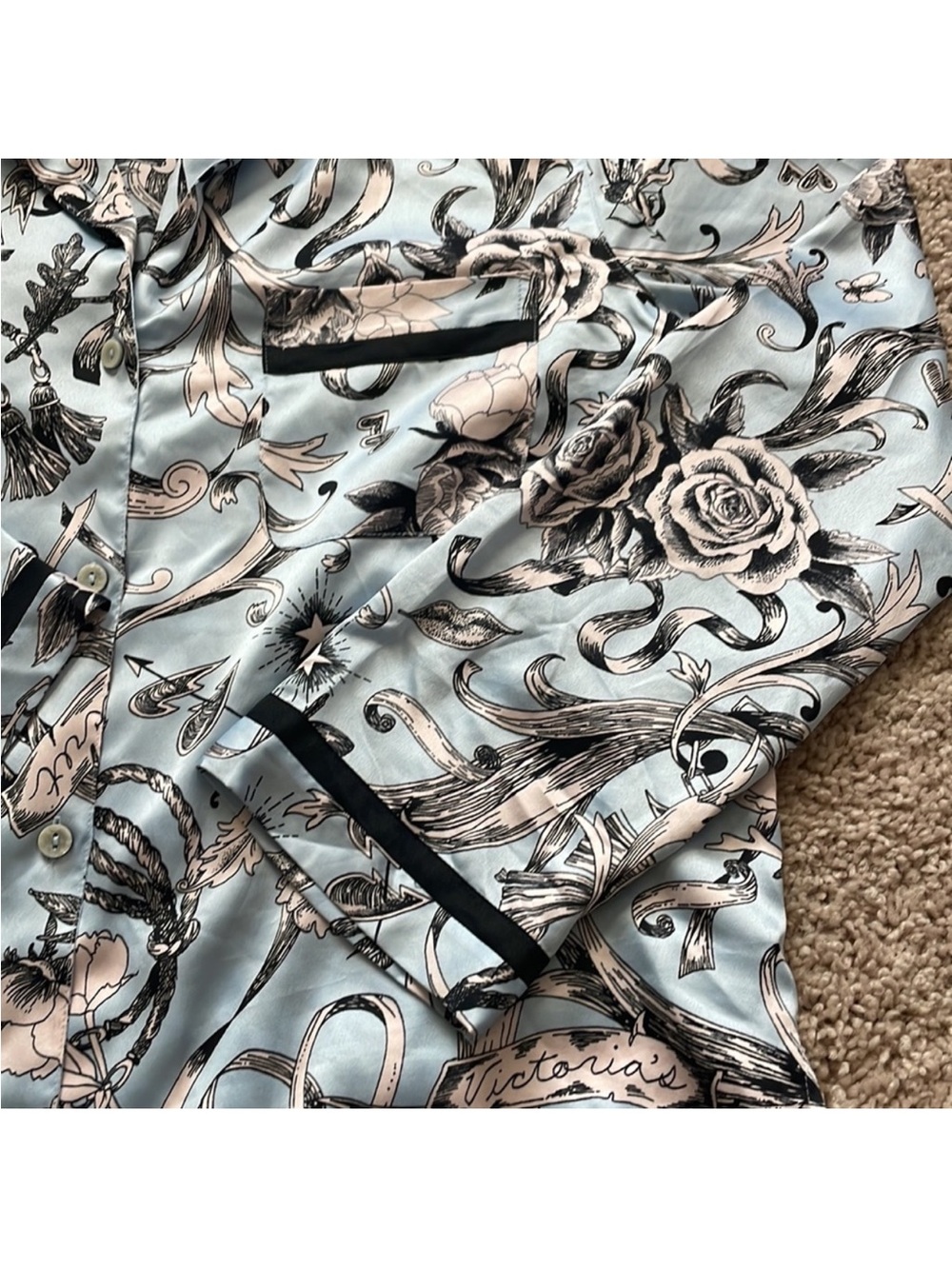 Victoria's Secret Locked in Love Blue/Black Floral Satin Pajama Set- M - Picture 4 of 9